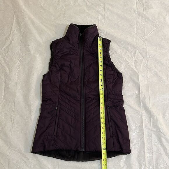 The North Face women’s gray fleece purple reversible vest size S/P - Picture 11 of 12